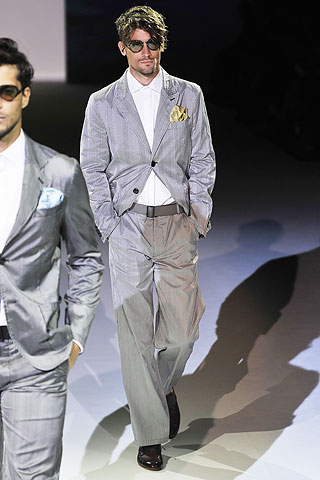 Giorgio Armani / - 2011